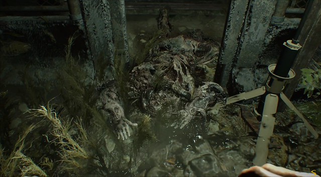 Resident Evil 7 End of Zoe - Maggot Monster