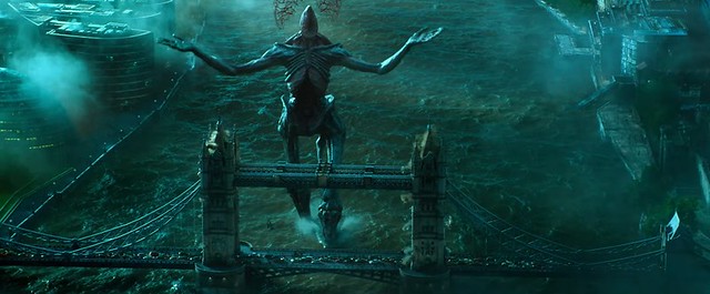 Hellboy - London Bridge