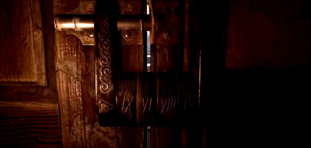 Silver Chains - Door Code