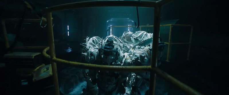 Underwater (2020) - We Walk