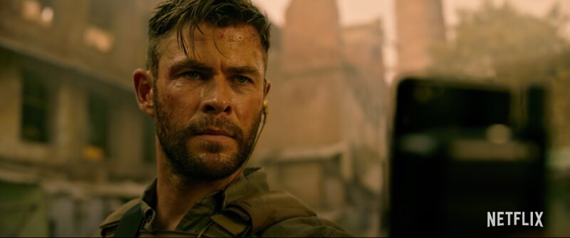Extraction - Chris Hemsworth