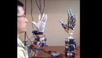 Biomimetic Robotic Hand Opens Doors For Advanced Prosthesis