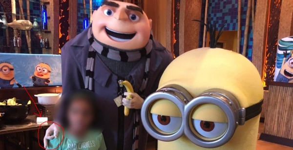 Despicable Me Actor At Universal Orlando Fired For Making “OK” Hand Symbol