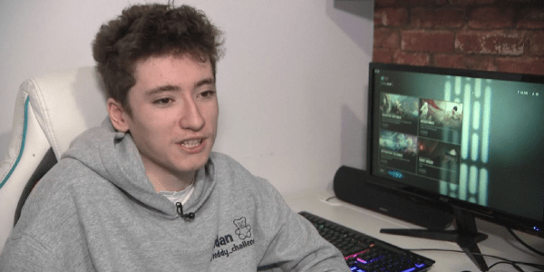 Gamer Saves Friend 5,000 Miles Away